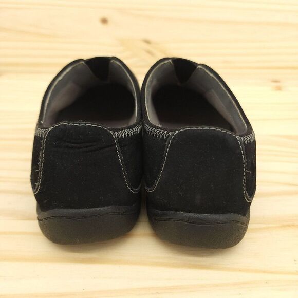 Clarks Springers Women's Slip On Flats Sz 5.5 Black Suede Outdoor Comfort Shoes - Picture 4 of 8